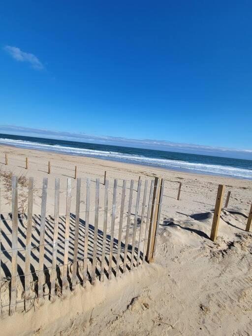 Beachfront Oasis Steps To The Beach Apartment Ocean City Exterior photo