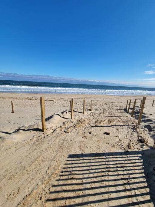 Beachfront Oasis Steps To The Beach Apartment Ocean City Exterior photo