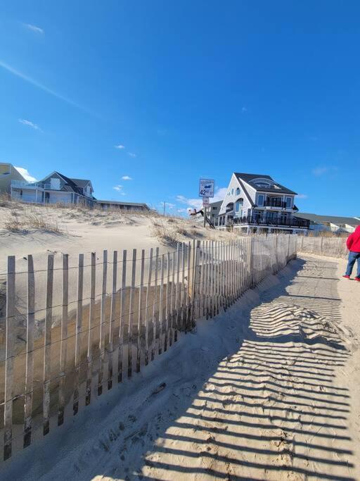 Beachfront Oasis Steps To The Beach Apartment Ocean City Exterior photo