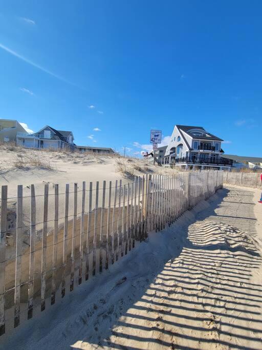 Beachfront Oasis Steps To The Beach Apartment Ocean City Exterior photo